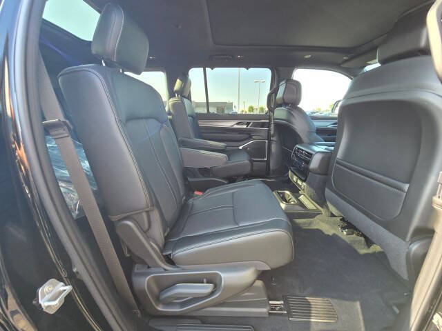 2025 Jeep Wagoneer Carbide