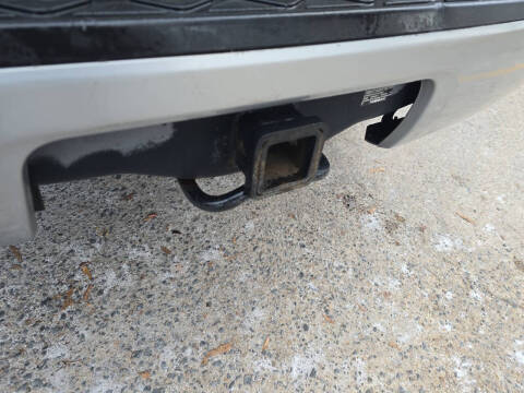 2011 Nissan Pathfinder LE