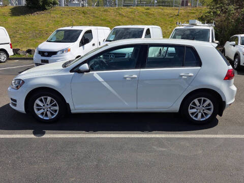 2017 Volkswagen Golf TSI S