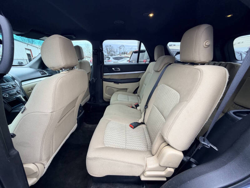 2017 Ford Explorer