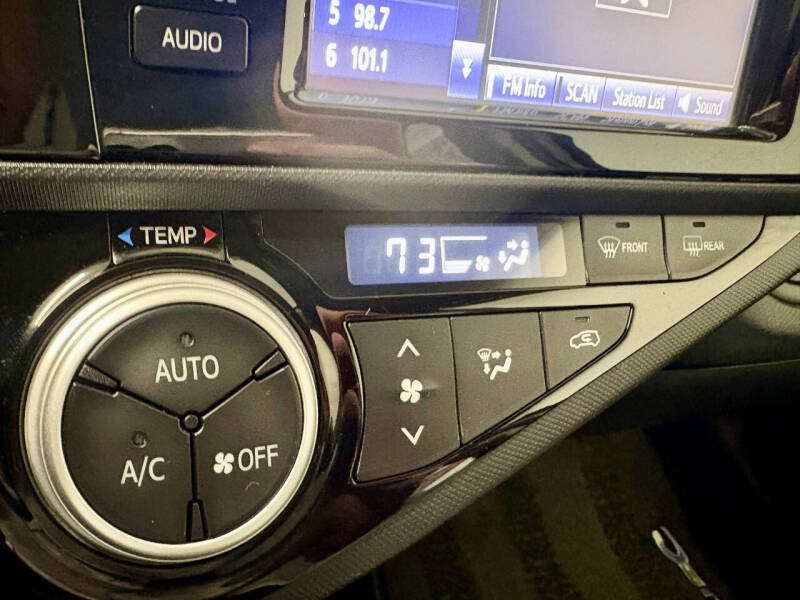 2015 Toyota Prius c Two