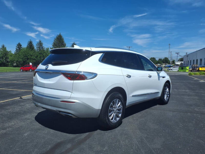 2023 Buick Enclave Essence