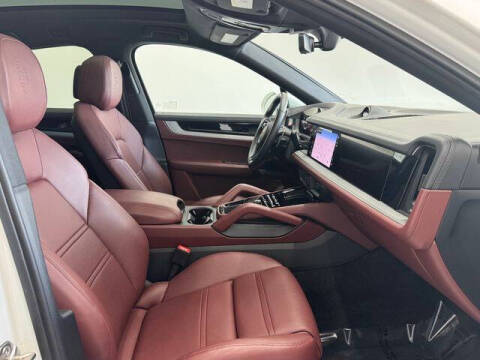 2025 Porsche Cayenne S Coupe