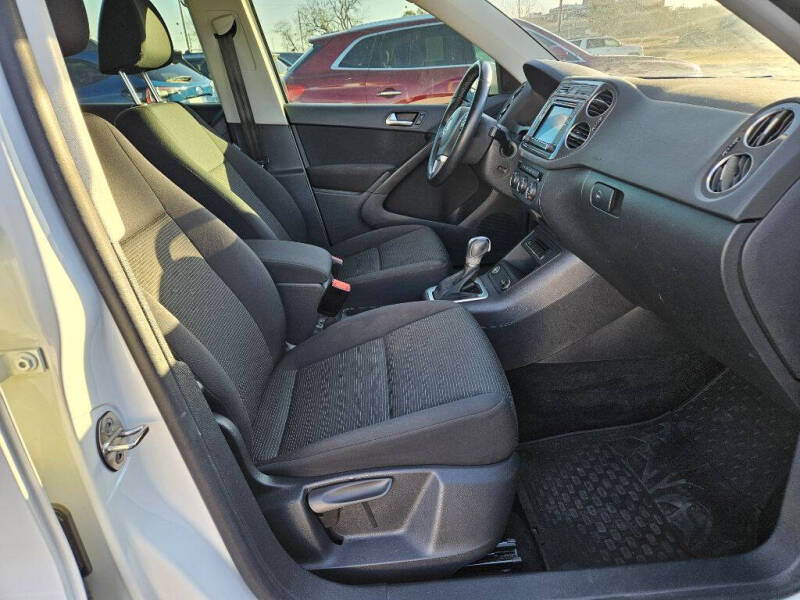 2018 Volkswagen Tiguan Limited 2.0T 4Motion