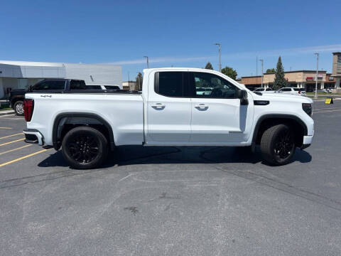 2025 GMC Sierra 1500 Elevation Standard