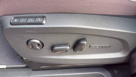 2025 Volkswagen ID. Buzz Pro S Plus 4Motion