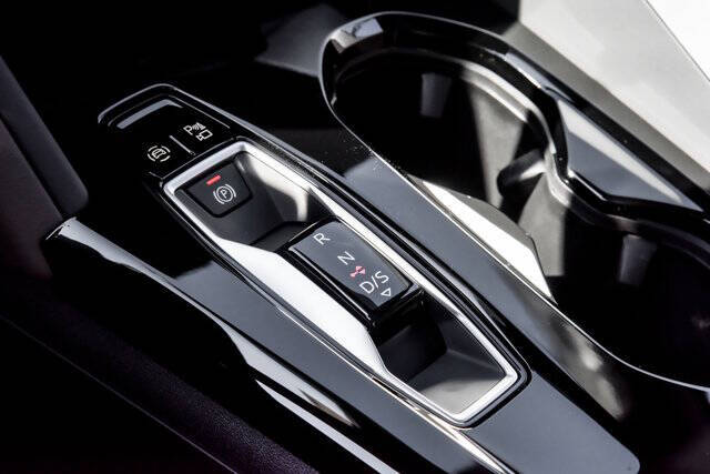 2025 Audi Q5 quattro Premium Plus TFSI