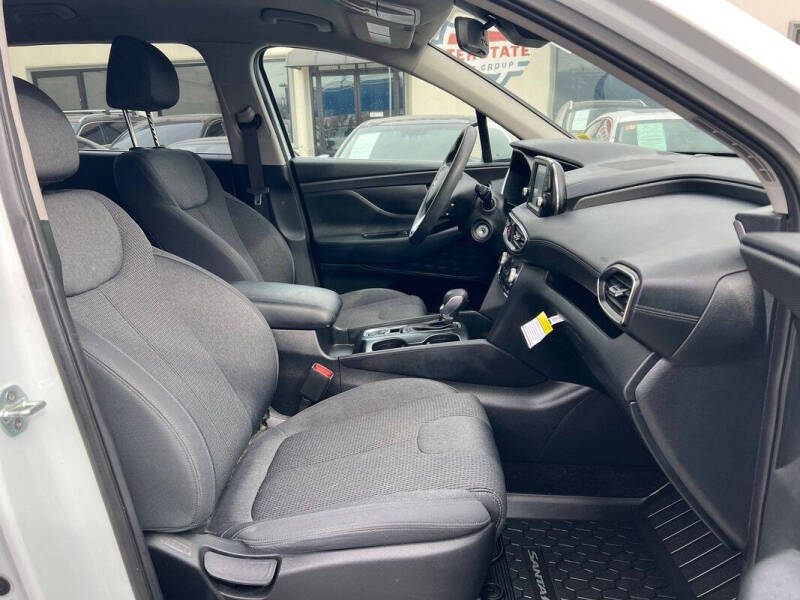 2020 Hyundai Santa Fe SE