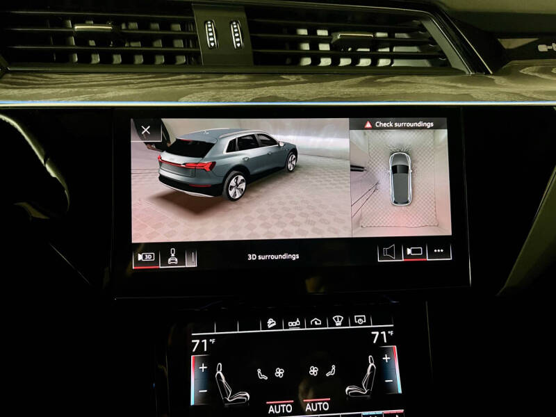 2019 Audi e-tron quattro Prestige