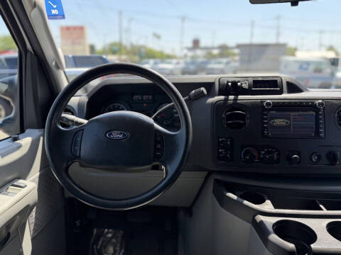 2009 Ford E-Series E-350 SD XLT