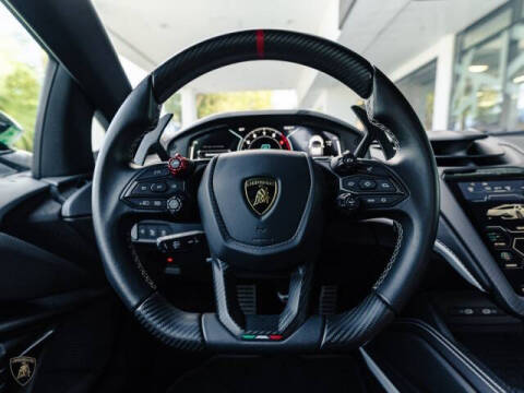 2024 Lamborghini Revuelto