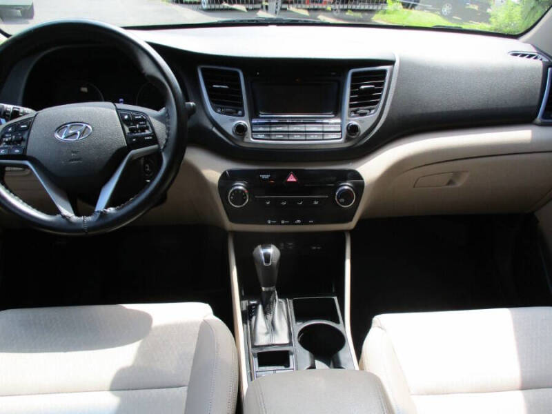 2017 Hyundai Tucson SE