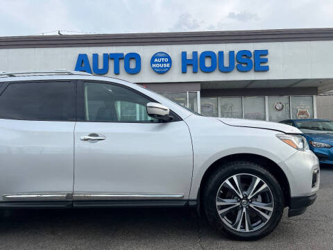 2018 Nissan Pathfinder Platinum