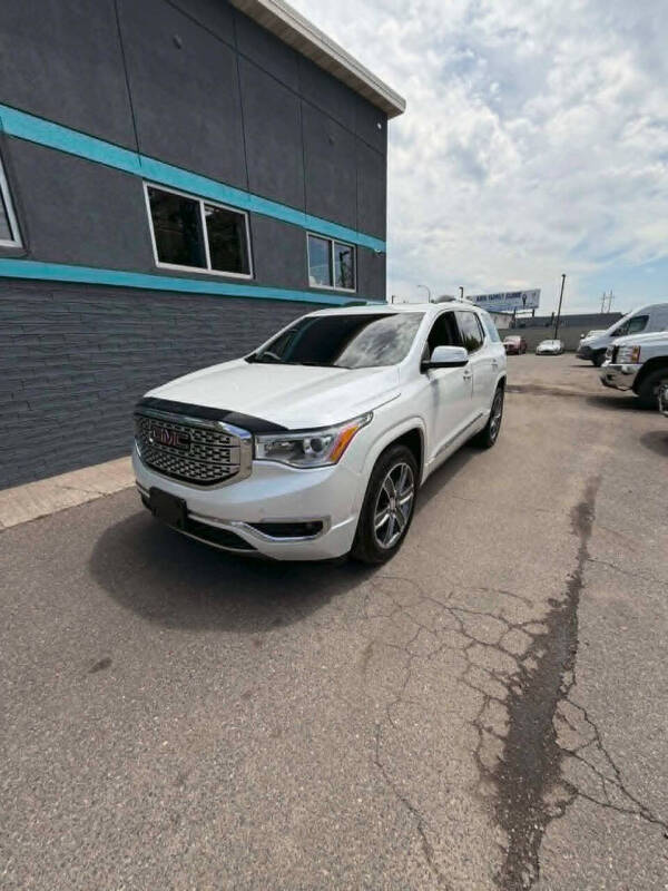 2017 GMC Acadia Denali