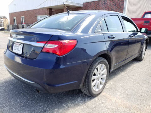2013 Chrysler 200 Touring