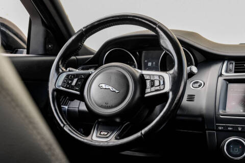 2018 Jaguar E-PACE P300 R-Dynamic S