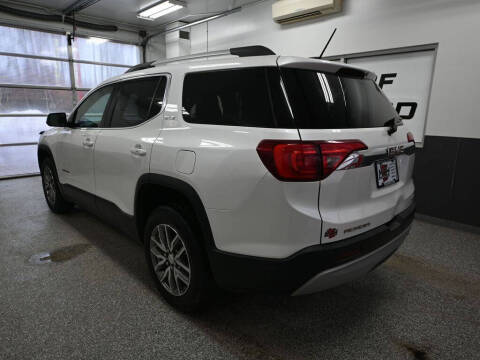 2017 GMC Acadia SLE-2