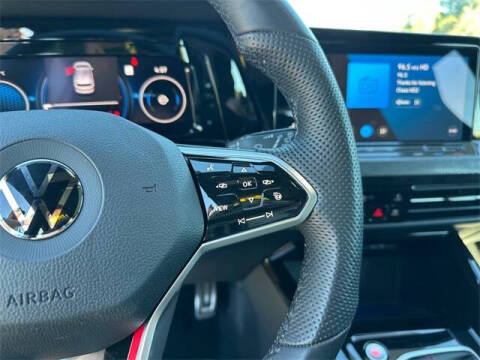 2023 Volkswagen Golf GTI SE