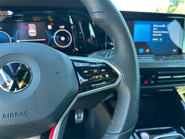 2023 Volkswagen Golf GTI SE