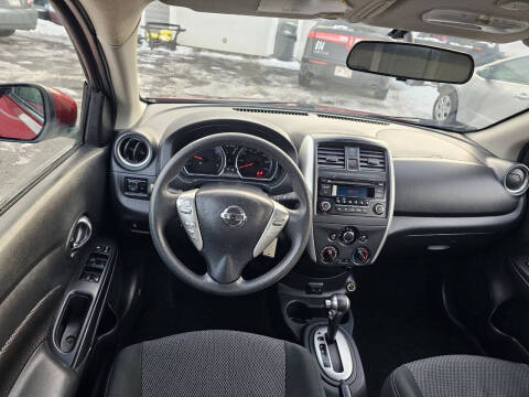 2017 Nissan Versa 1.6 S