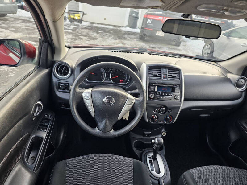 2017 Nissan Versa 1.6 S