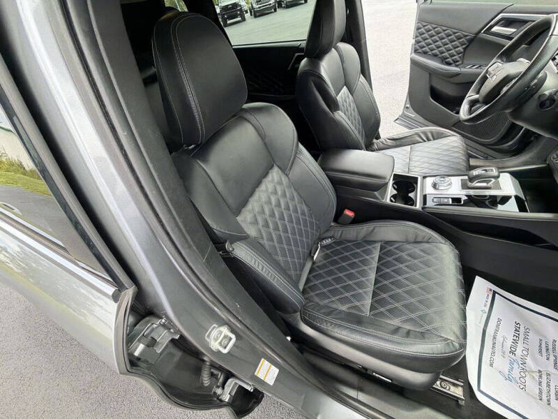 2022 Mitsubishi Outlander SEL