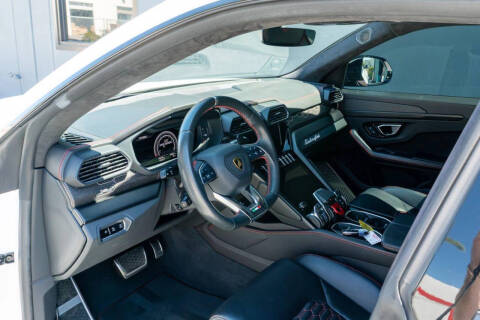 2021 Lamborghini Urus