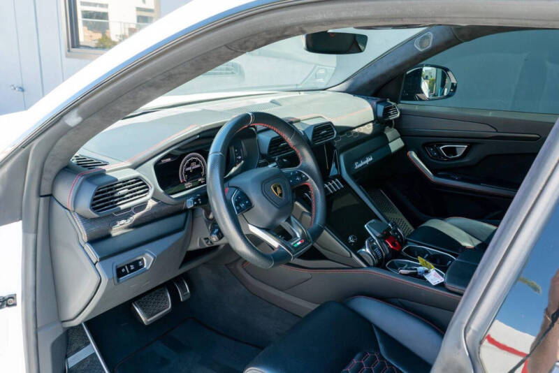 2021 Lamborghini Urus