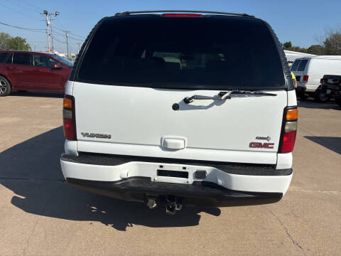 2004 GMC Yukon Denali