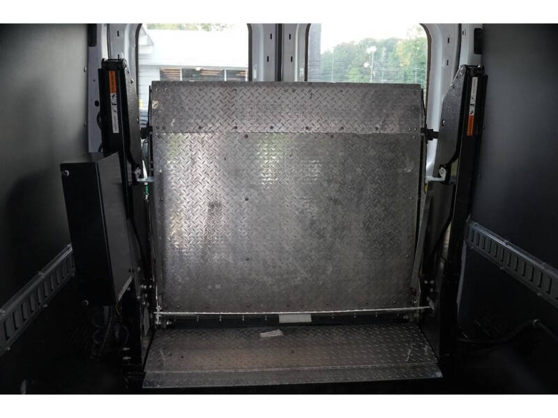 2022 Ford E-Transit 350