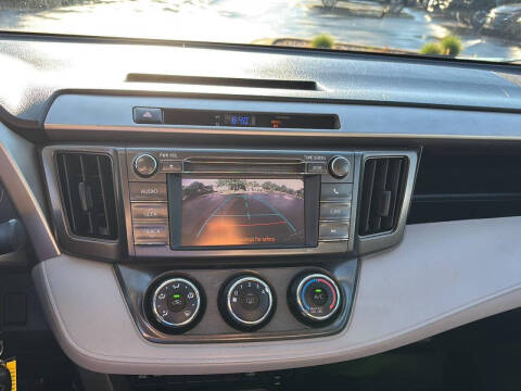 2013 Toyota RAV4 LE