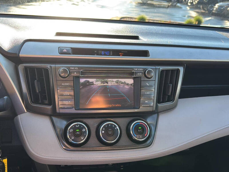 2013 Toyota RAV4 LE