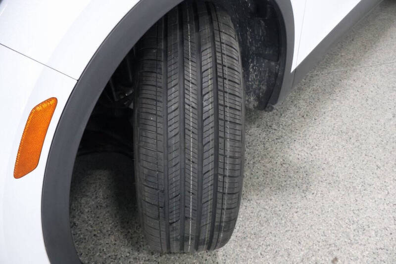 2022 Volkswagen ID.4 Pro