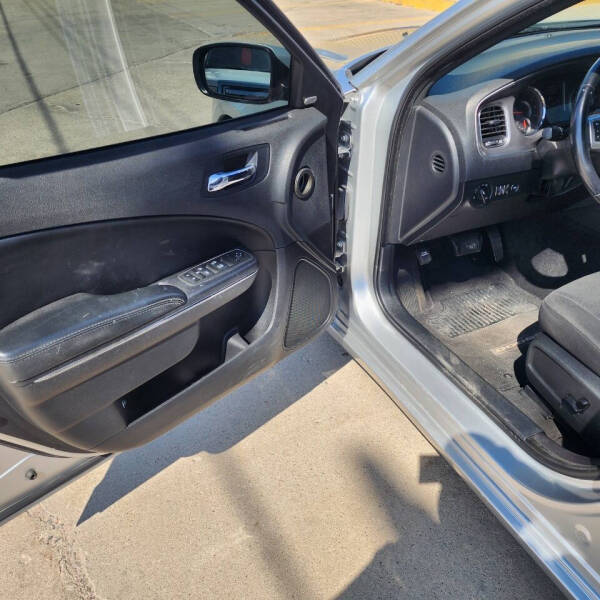 2012 Dodge Charger SXT