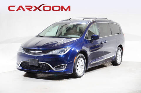 2019 Chrysler Pacifica for sale at CarXoom in Marietta GA