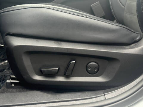 2024 Mitsubishi Outlander PHEV SE