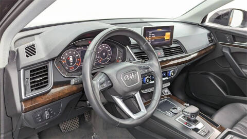 2020 Audi Q5 quattro Premium Plus 45 TFSI