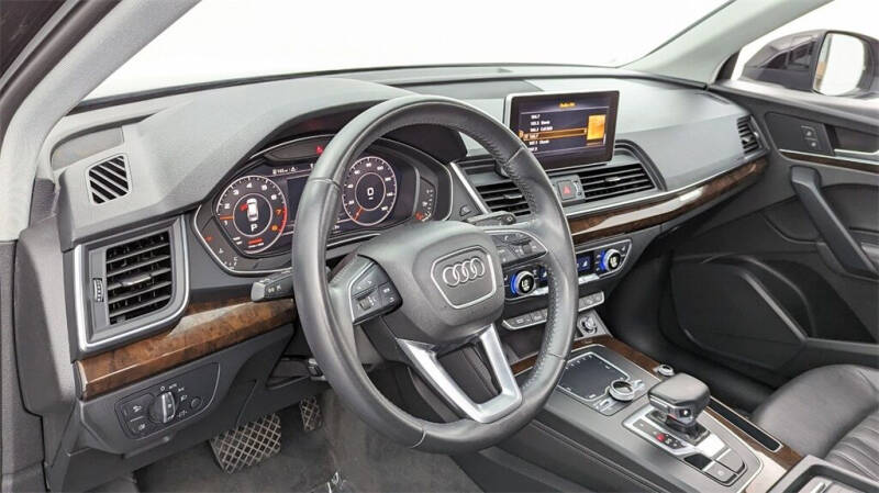 2020 Audi Q5 quattro Premium Plus 45 TFSI