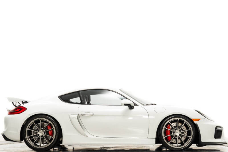 2016 Porsche Cayman GT4