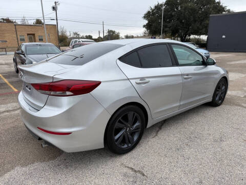2018 Hyundai Elantra SE