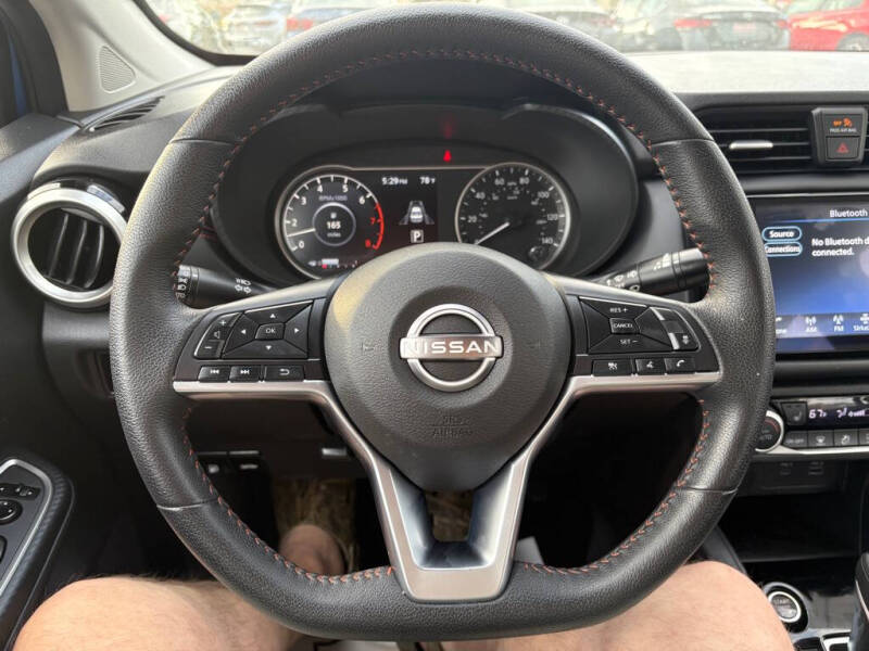 2024 Nissan Versa SR