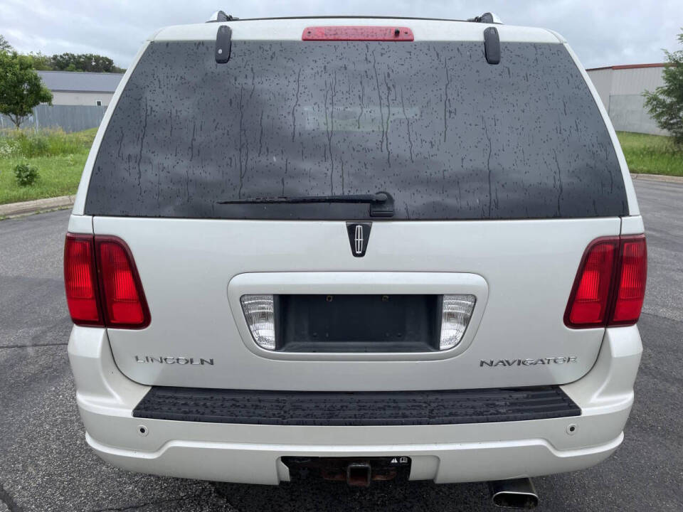 2005 Lincoln Navigator for sale at Twin Cities Auctions in Elk River, MN