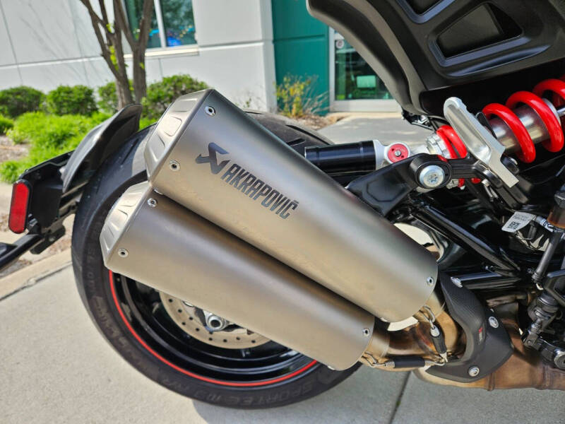 2022 Indian FTR 1200 S