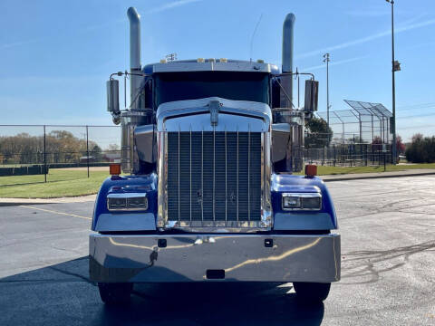 2016 Kenworth W900