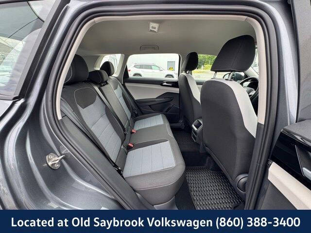 2025 Volkswagen Taos S 4Motion