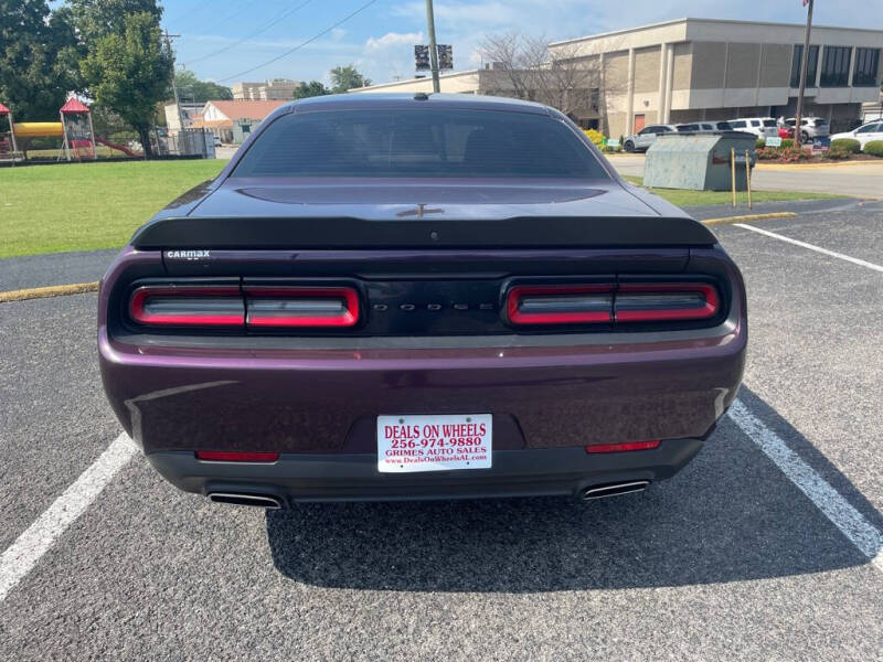 2020 Dodge Challenger SXT