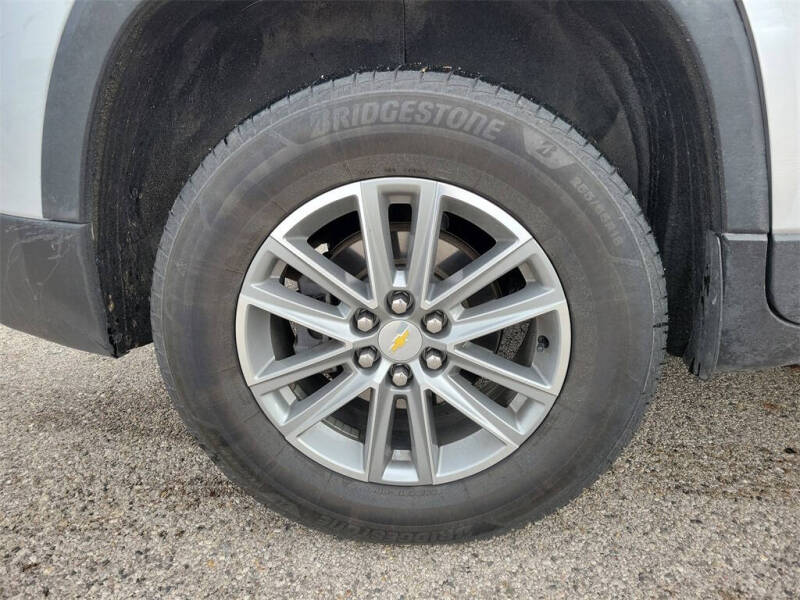 2022 Chevrolet Traverse LT Cloth