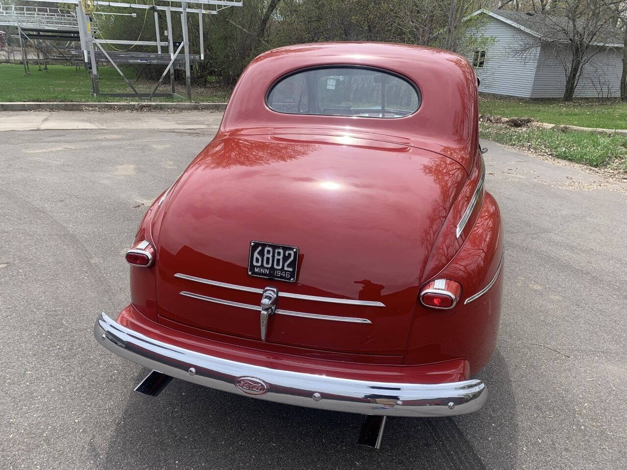 1946 Ford Super Deluxe 11