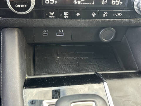 2023 Mitsubishi Outlander SE