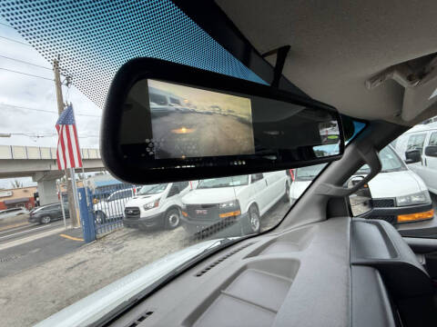 2021 GMC Savana 2500